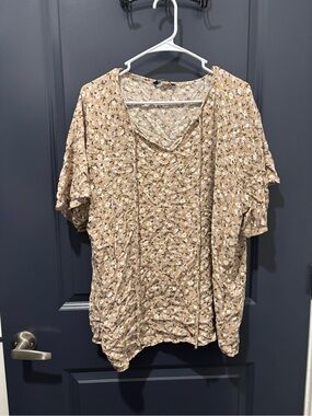 BloomChic Tan Floral V-Neck Top